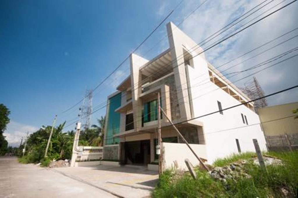 Nf Suites Davao Exterior photo